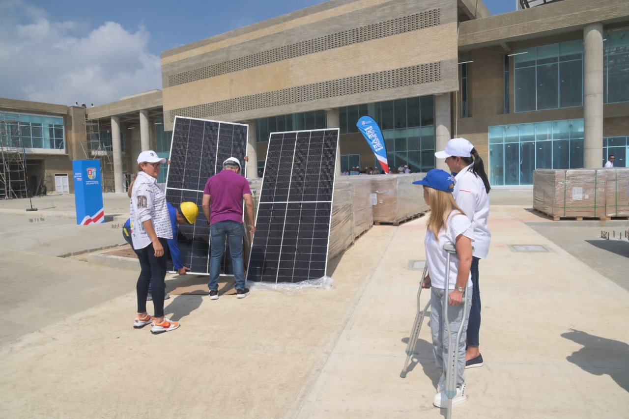 Nuevo Hospital Juan Domínguez Romero de Soledad funcionará con energía