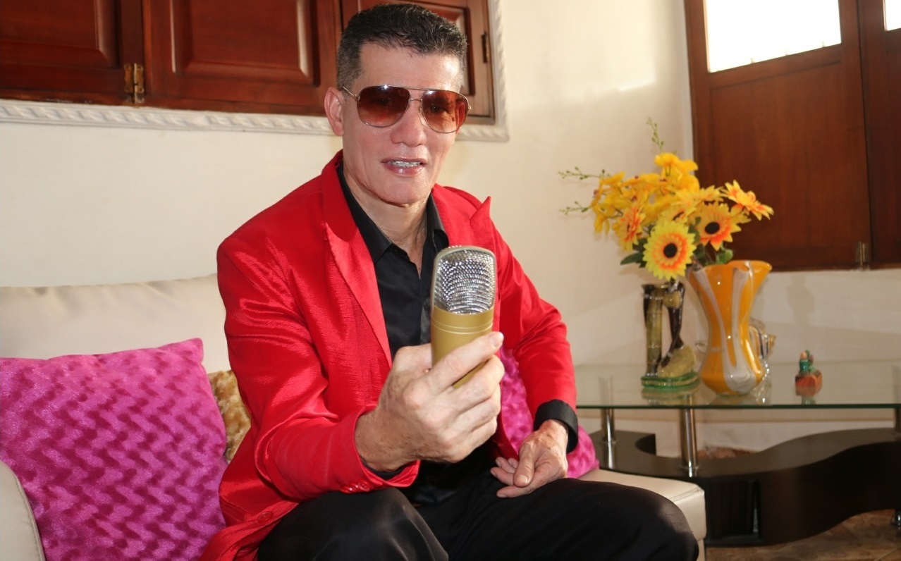 ¿Se puede vivir de la música? El cantautor Benjamín Rocco nos cuenta ...