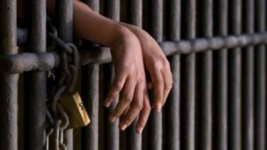 “Casi 900 condenados se encuentran privados de la libertad en estaciones de Policía y URI”: Corte Suprema