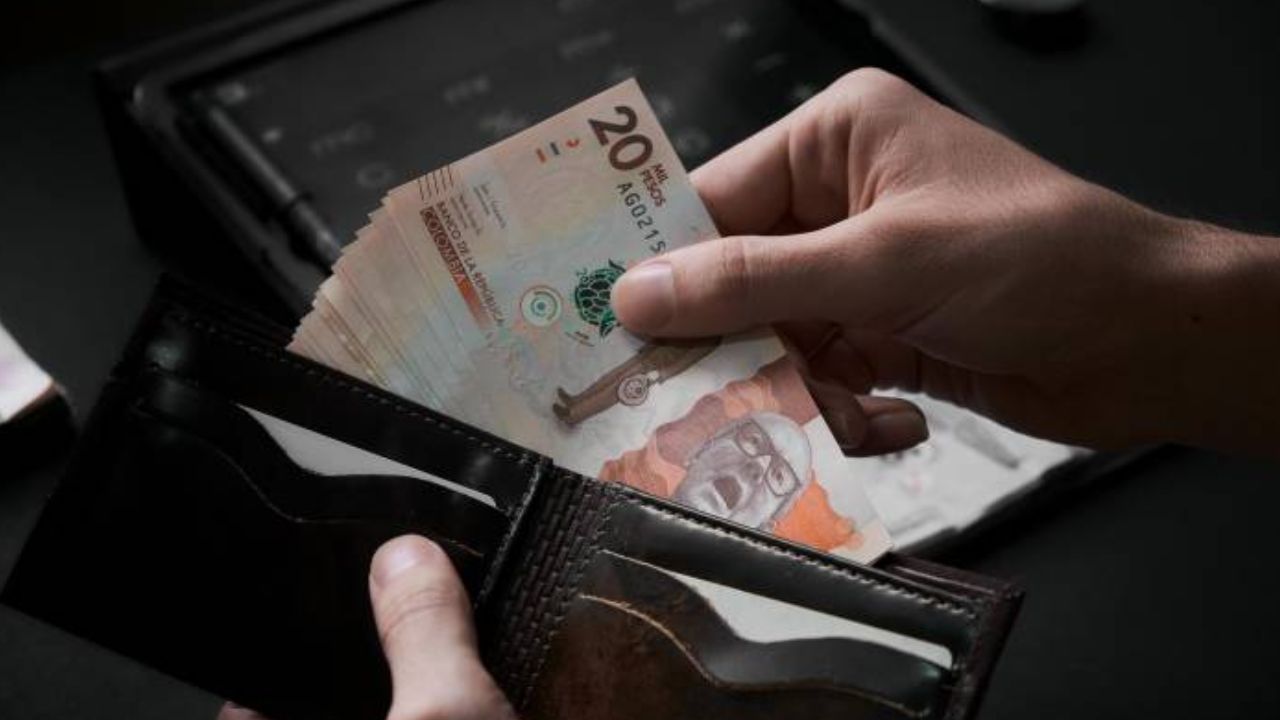 Salario mínimo en Colombia subió 16% para el 2023 - impactonews.co