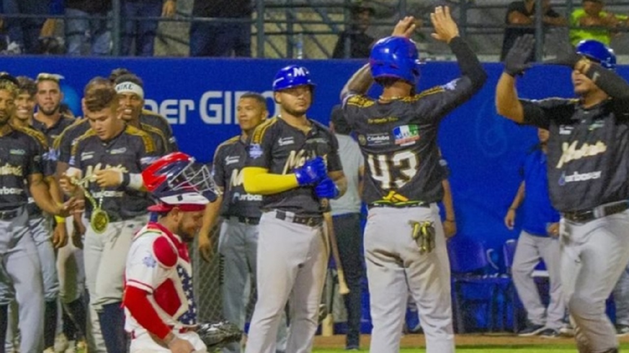 ¡Juego 3 de la final del béisbol aterriza hoy en Montería! serie