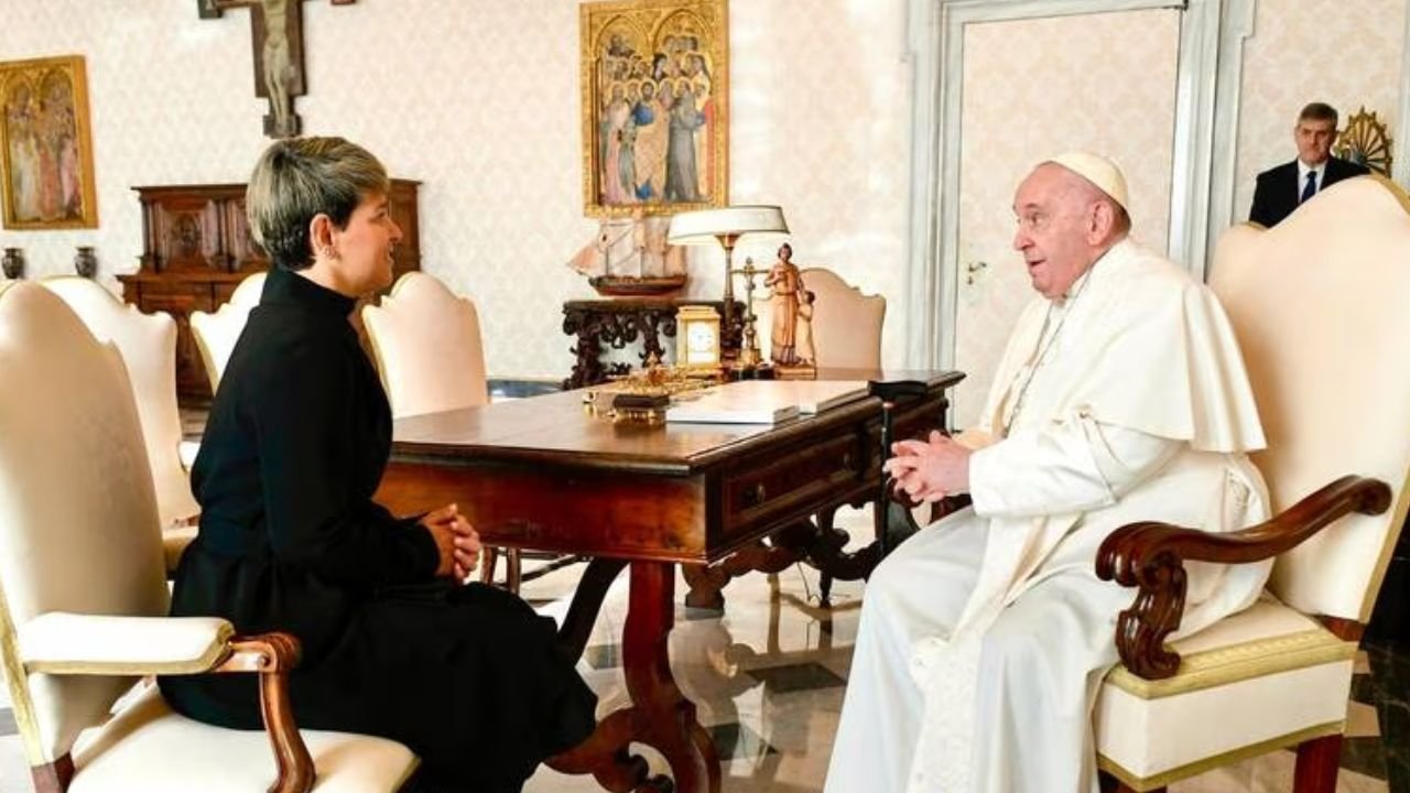 veronica alcocer y el papa Franscisco