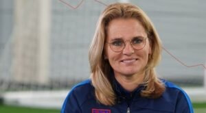 ¡Sería histórico en el fútbol masculino de mayores!: Sarina Wiegman, entre las barajas para dirigir a Inglaterra