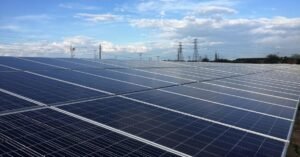 “Con la construcción de parques solares beneficiaremos inicialmente a 10.000 hogares barranquilleros”: alcalde Char