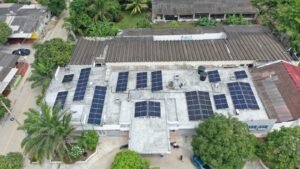 “21 edificaciones públicas de Barranquilla cuentan con paneles solares”: alcalde Char