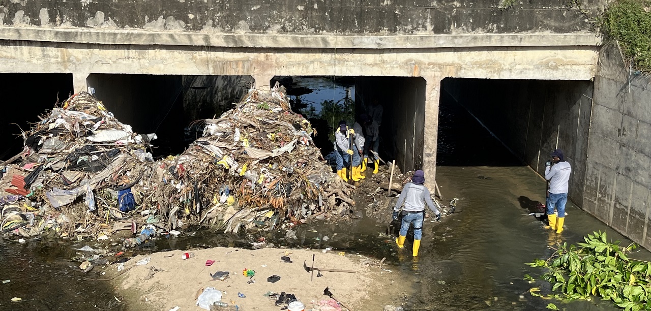 Alcaldía de Barranquilla realiza limpieza de caños y arroyos para ...