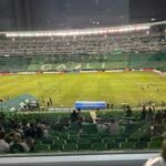 Crisis total en Deportivo Cali: séptimo partido sin ganar y violencia de hinchas interrumpe transmisión de TV