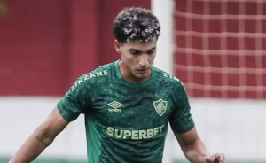 ¡Fuentes, sin debut victorioso en Brasil!: Fluminense cayó y sigue en el borde de los puestos del descenso