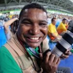 “Tengo los ojos del corazón”: Joao Maia, el fotógrafo invidente que cubre los Paralímpicos 2024