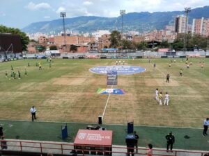 ¡En pésimas condiciones! La cancha del Polideportivo Sur de Envigado es duramente criticada