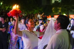 Volvió la Rueda de Cumbia a Siete Bocas en la Noche de Velitas. ¡Gracias, rey Momo, Gabriel Marriaga!