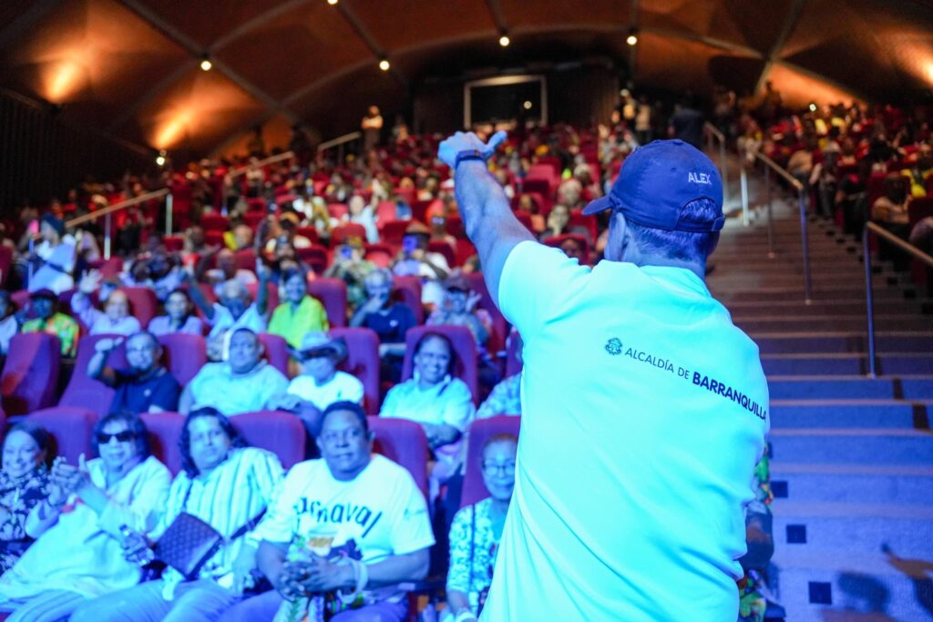 Distrito entrega más de $9.000 millones a ganadores del Portafolio de  Estímulos del Carnaval 2025 - impactonews.co