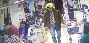 “Tenía anotaciones por violencia intrafamiliar”: caso de policía que asesinó a su expareja y se quitó la vida en Bogotá
