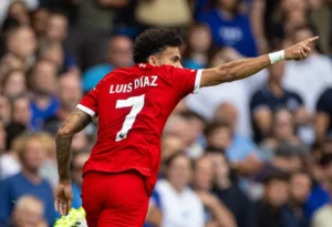 Luchito mirará este miércoles al Arsenal: una derrota de Los Artilleros le concederá su primera Premier League