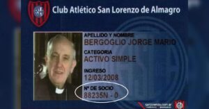 Edad y hora en la que murió el papa Francisco coincidió con su número de socio en el Club San Lorenzo