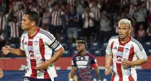 Bacca y Teo hablaron: ambos quieren contagiar al juniorista de la creencia que tienen de este Junior