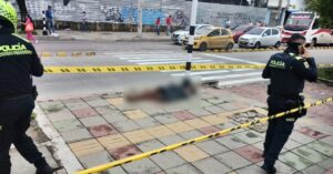 “Parece que era reciclador”: hallan muerto a hombre a un costado de la avenida Murillo, en Barranquilla