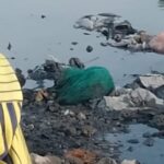 Hallan cuerpo sin vida flotando en el caño de la Auyama, en el centro de Barranquilla