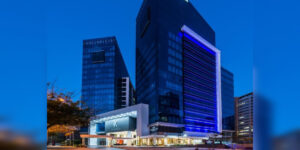 “Ocho años de evolución hotelera y visión urbana”: Crowne Plaza Barranquilla convoca a diálogo sobre ciudad, turismo y sostenibilidad