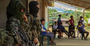 Comunidades confinadas por paro armado del ELN en el Chocó: Ejército anuncia despliegue militar