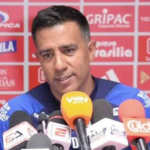“Tenemos que pensar en las cargas acumuladas en los jugadores”: Farías corroboraría que va a Bogotá con alternos
