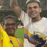 “¿A quién le dedica sus goles?”: Mane se vistió de periodista y entrevistó a Lucho a su llegada a Barranquilla