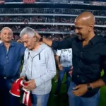 A propósito de la partida de “la Bruja” Verón: algunas historias de padres e hijos que besaron la gloria en el fútbol