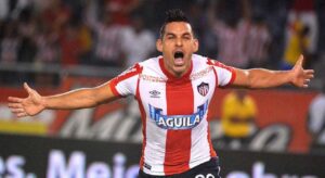 “Tras el retiro, muchos caen en bancarrota y se divorcian. Estudien, inviertan”: gran consejo de un exJunior a los futbolistas