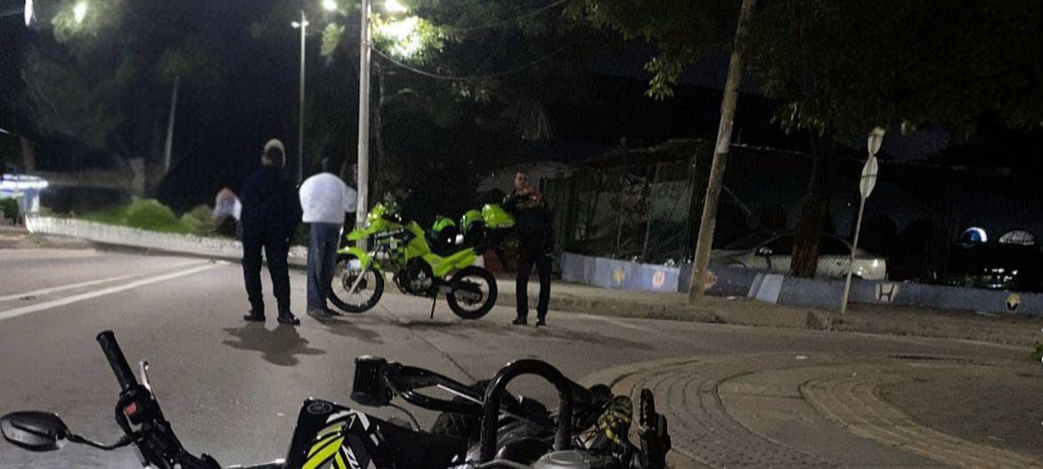 Una mujer muerta y un hombre herido en accidente de moto en el barrio ...