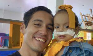 ”Aún no entregan todos los medicamentos y no tendremos dónde recuperarnos en Bogotá”: padre de Aria
