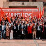 Carlos Caicedo entregó 2.6 millones de firmas a la Registraduría para avalar su candidatura presidencial