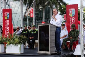 Gobernación del Atlántico entregó dotaciones y elementos de servicios a la fuerza pública: “En 2025 cumplimos”