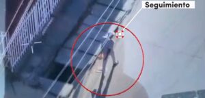 Cámaras captaron a alias el Alejo, señalado de cobrar extorsiones a comerciantes en Cartagena