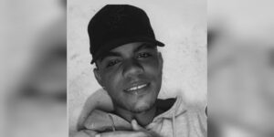 Identifican a joven que murió de un disparo en la cabeza en presunto juego de ruleta rusa, en Rebolo