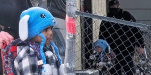 Tribunales vs. Trump: juez federal ordena soltar a niño ecuatoriano y a su padre, detenidos por ICE en EE. UU.