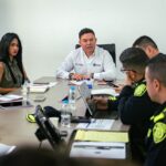 Soledad lidera consejo de seguridad tras atentados contra líder social y comerciante de quesos