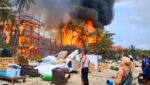 “Se incendia Mendihuaca”: el fuego consume varias cabañas a la orilla de la playa