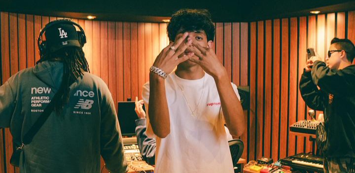 Lil Otack, 18 años y un álbum en camino: la revelación juvenil que busca abrirse paso en el urbano latino
