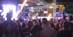 Éxito total: Monarca Boutique de Licores brilló con tres noches a casa llena en Carnaval