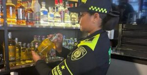 En vísperas del Carnaval de Barranquilla, Policía refuerza acciones contra la venta y consumo de licor adulterado