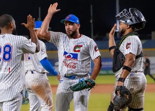Caimanes de Barranquilla comenzó agresivo en la Serie de las Américas: Harold Ramírez dio palo