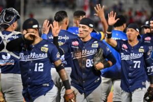 Caimanes tuvo todo servido para ser campeón, pero Navegantes le “volteó la arepa” en el octavo inning