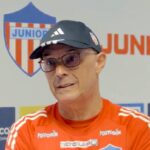 “Poner más actitud al defender”: DT Arias dice qué es lo que le falta a la zaga del Junior