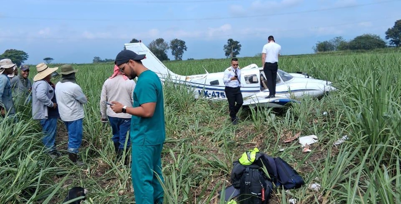 Avioneta se precipitó a tierra cerca de Cali: sus cuatro ocupantes se salvaron de milagro