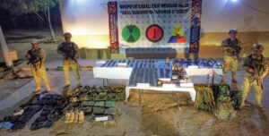 Ejército incauta material de guerra tras combates con la Segunda Marquetalia en zona rural de Uribia, La Guajira