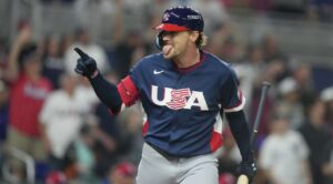 Dos “vuelacercas” ante Dominicana mandaron a Estados Unidos a la final del Clásico Mundial de Béisbol