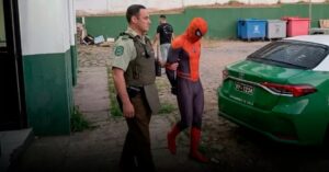 Capturaron al “Hombre Araña” en Chile: su sentido arácnido falló y quedó atrapado en sus propios antecedentes