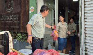 Cemento País y Ganacor entregan ayudas a damnificados en Córdoba