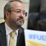 Senador del Centro Democrático, Ciro Ramírez, es condenado a 23 años de cárcel por corrupción