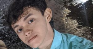 “Una ola succionó a mi muchacho”: padre de joven desaparecido en playas de Puerto Colombia